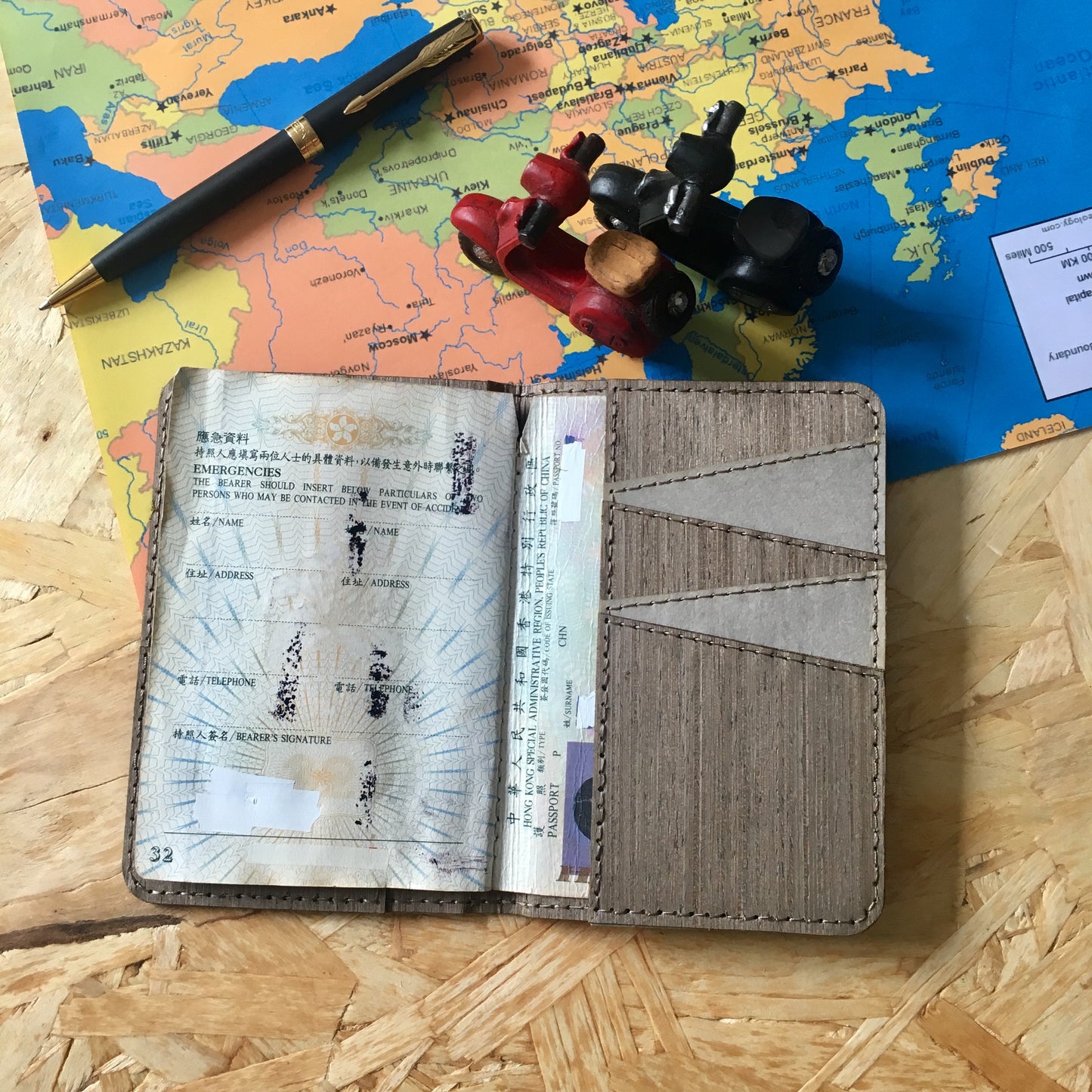 PASSPORT HOLDER (GREY MIX)