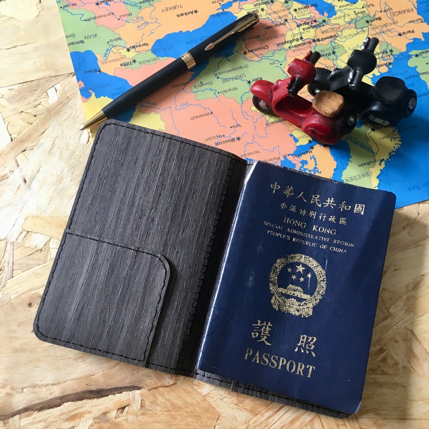 PASSPORT HOLDER (BLACK MIX)