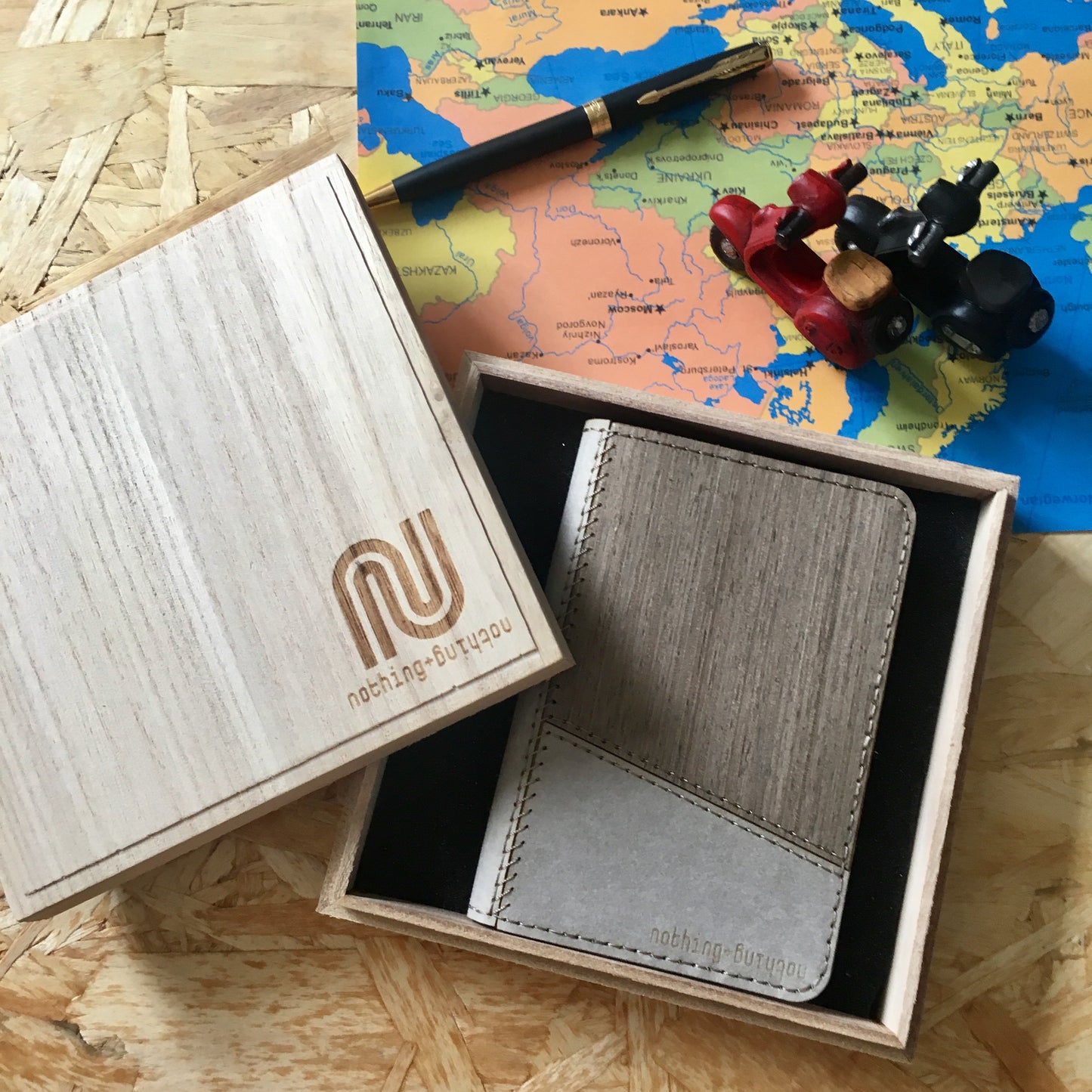 PASSPORT HOLDER (GREY MIX)