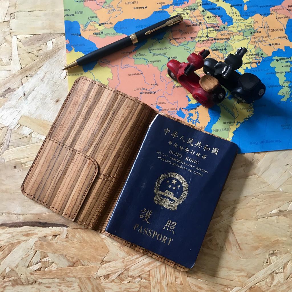 PASSPORT HOLDER (KHAKI)